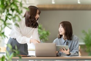 就労移行支援チャオ上尾の卒業生が就職後の体験談や職場での合理的配慮について語る座談会のイメージ